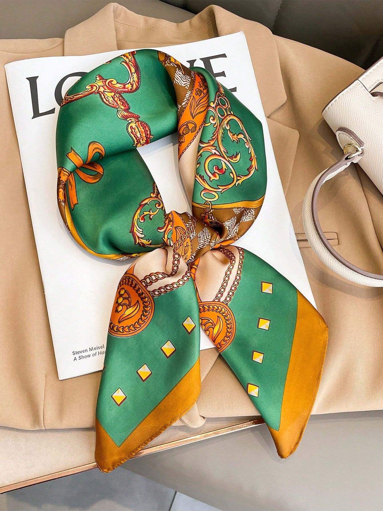 A Luxurious And Designer Style Chain Print Silk Bandana shein