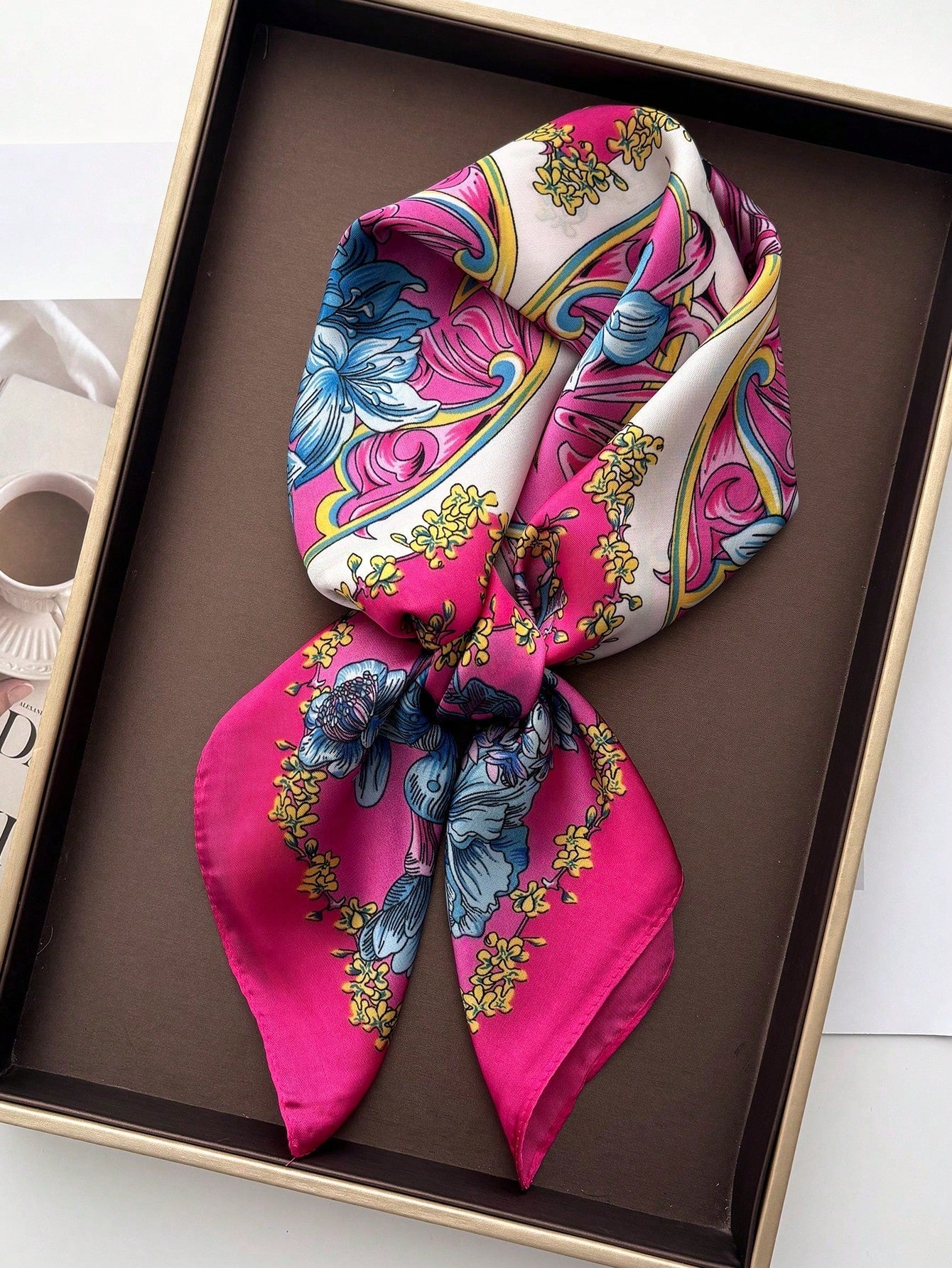1pc Women's Luxury Elegant Fashion Polka Dot Print Silk Bandana shein