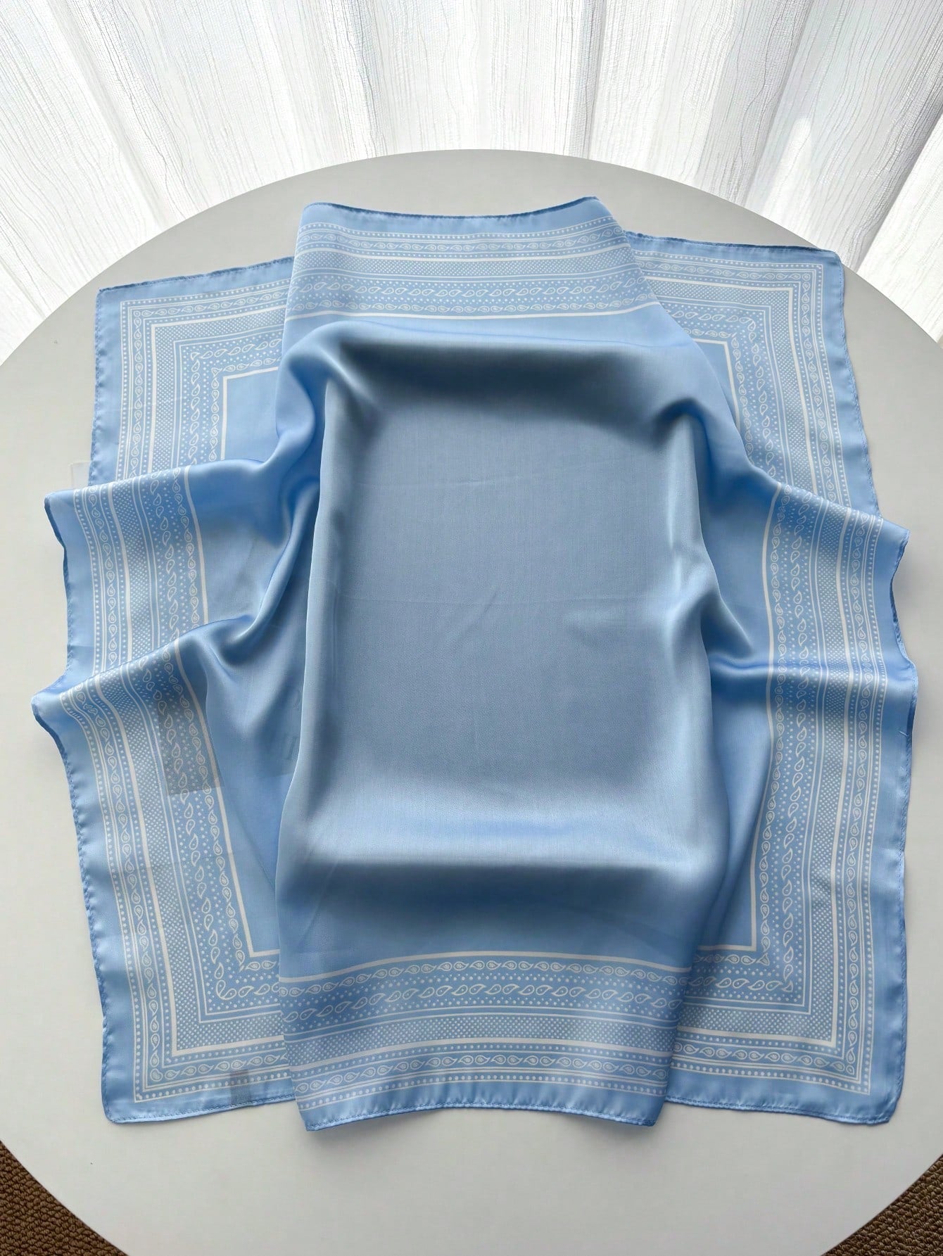 1pc Women's Luxury Elegant Fashion Polka Dot Print Silk Bandana shein