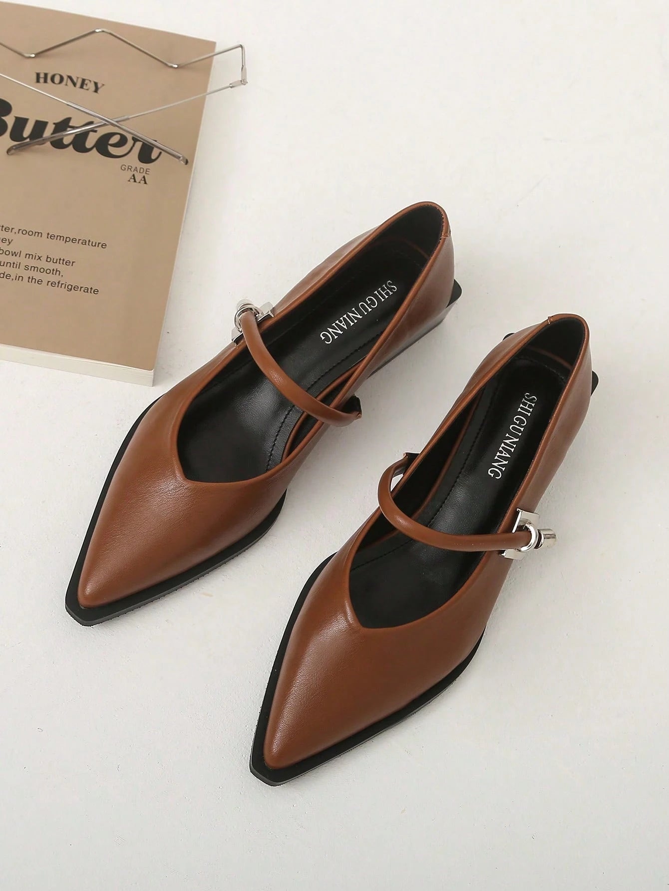 New Pointed Toe Flats Elegant Minimalist Fashion Versatile Women's Shoes