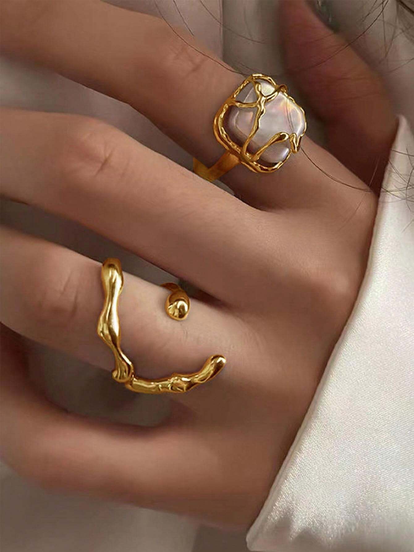 2pcs Metallic Pearl Decor Casual Rings Set