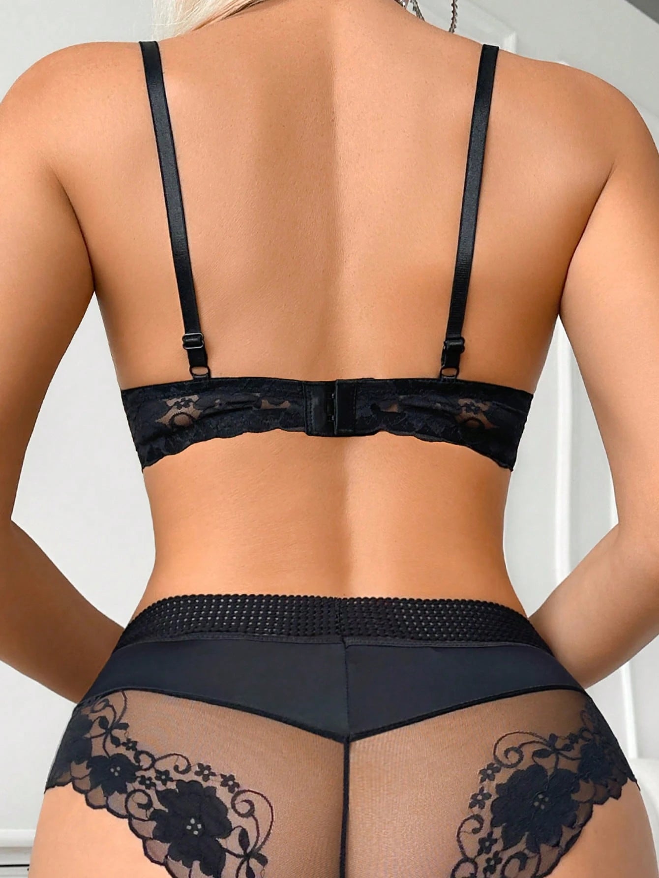 2pcs/Set Lace Patchwork Women's Underwire Bra Set