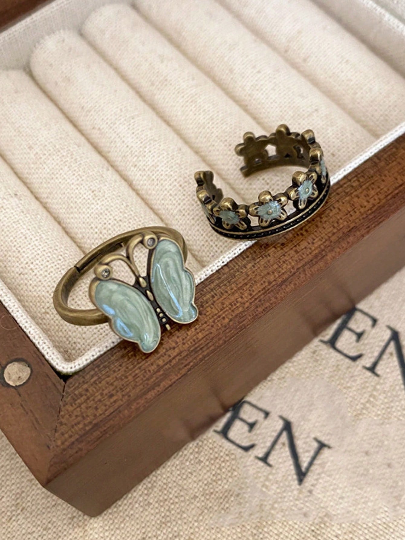 2pcs Vintage Minimalist Green Butterfly & Flower Decor Adjustable Rings