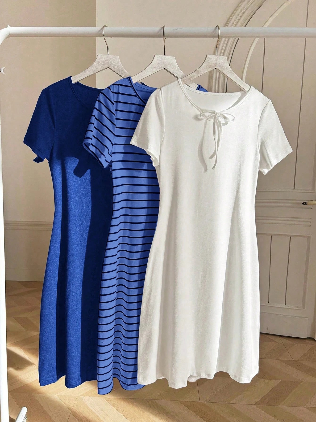 3 Sets Striped White & Red Dress Outfit