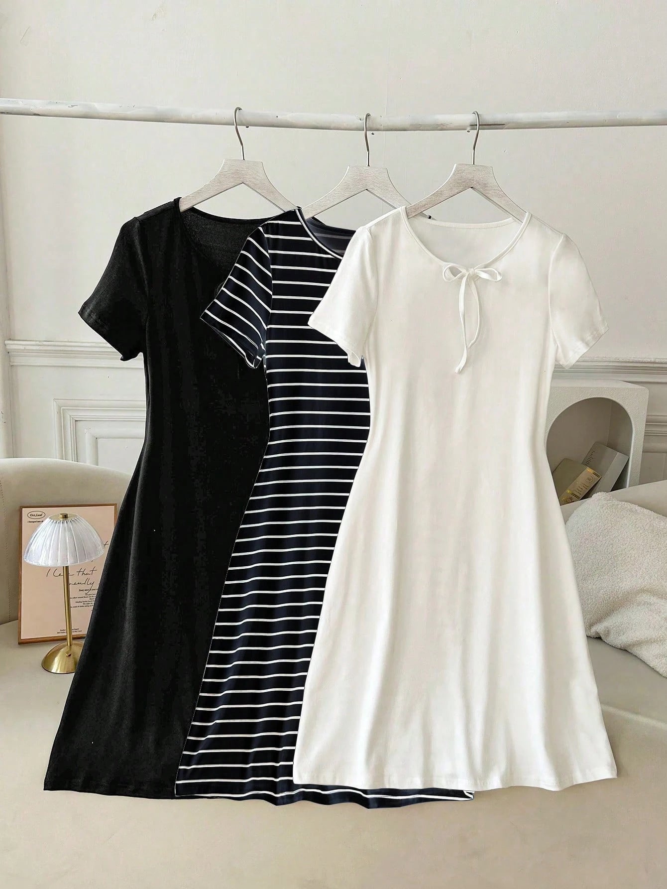 3 Sets Striped White & Red Dress Outfit