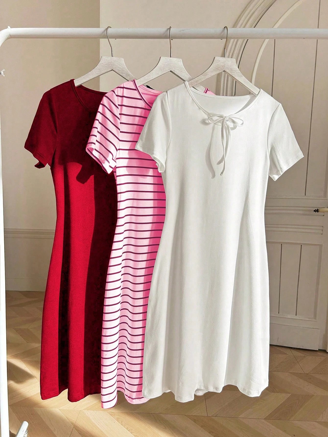 3 Sets Striped White & Red Dress Outfit