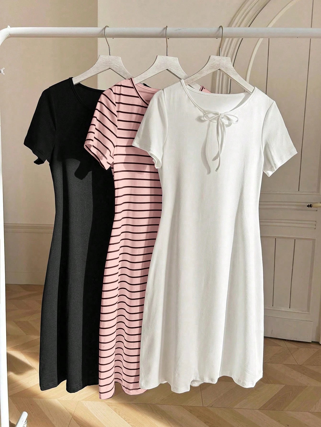 3 Sets Striped White & Red Dress Outfit