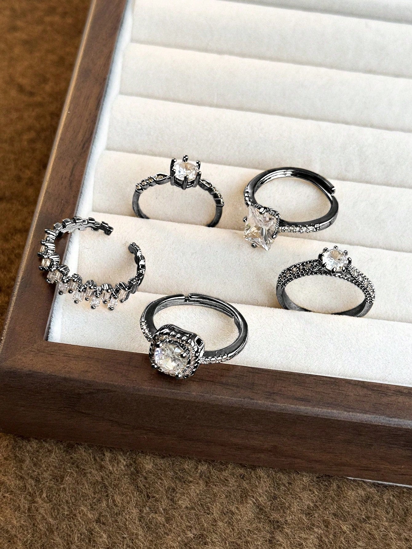 5pcs Elegant Copper Inlaid Cubic Zirconia Fashion Simple Chic Rings Set