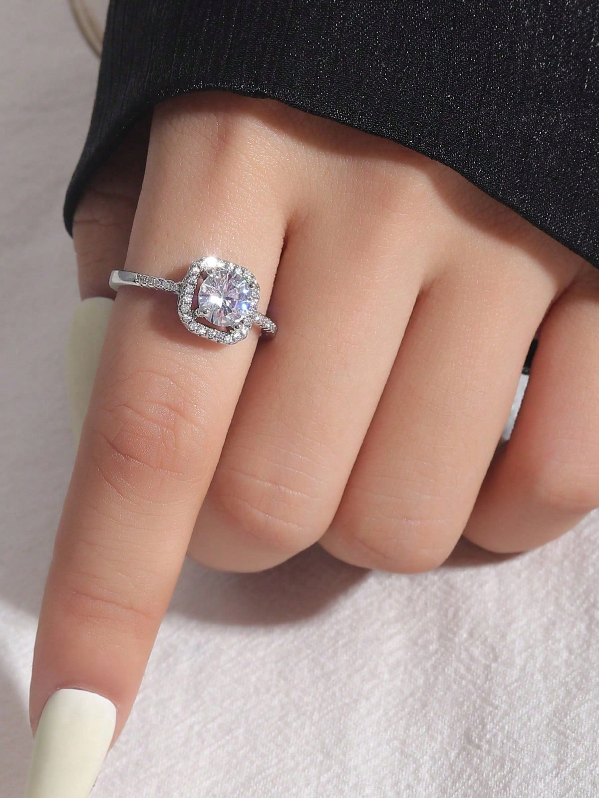 5pcs Elegant Copper Inlaid Cubic Zirconia Fashion Simple Chic Rings Set shein