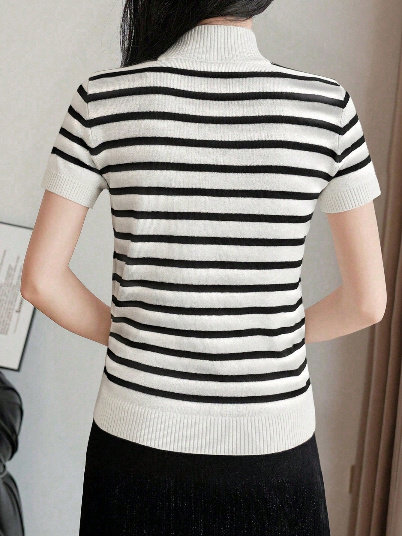 Women Casual Solid Color Turtleneck Slim Fit Short Sleeve Knit Top shein