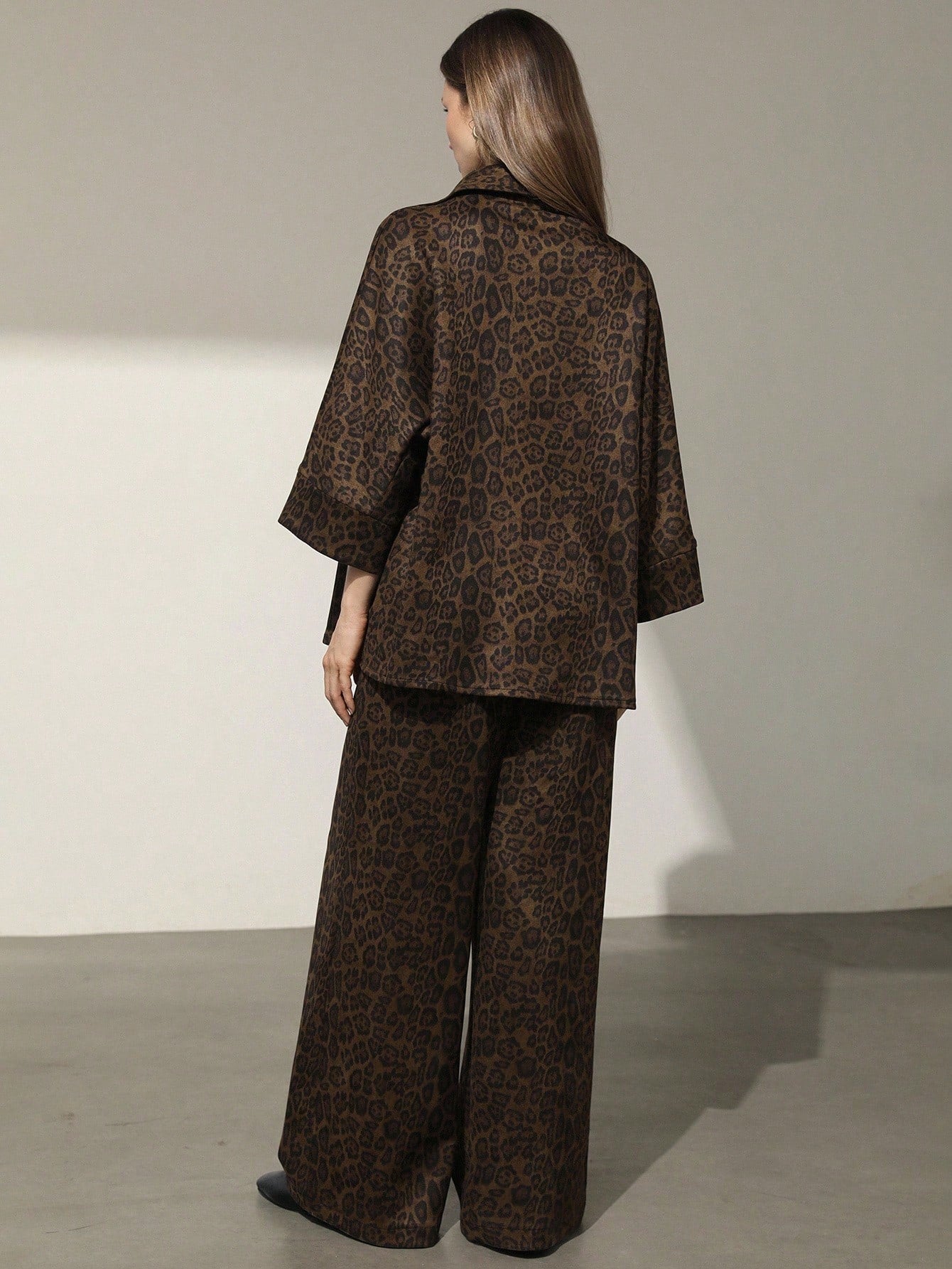Women's Suede Leopard Print Loose Shirt With Collar & Button, And Elastic Waist Straight Leg Pants shein