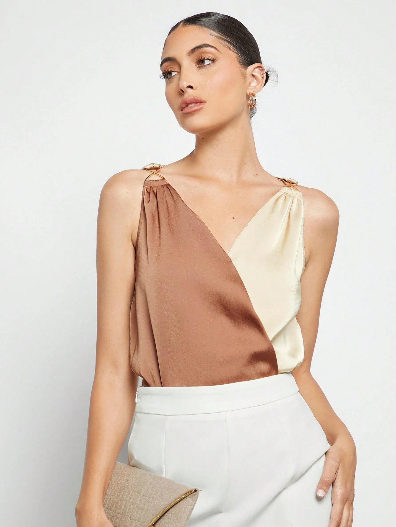 BizChic Colorblock Sleeveless Shirt shein