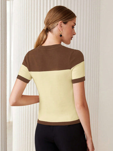 2pcs Contrast Color Fitted Knit Sweater