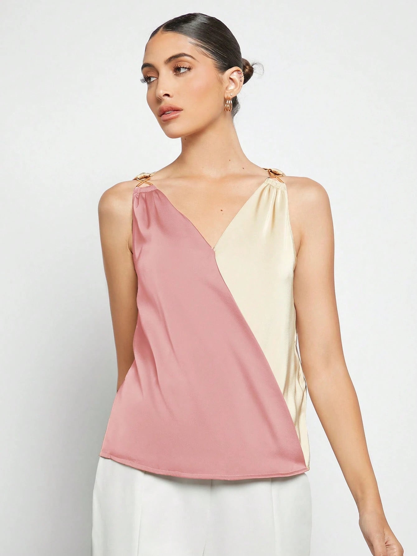 BizChic Colorblock Sleeveless Shirt shein
