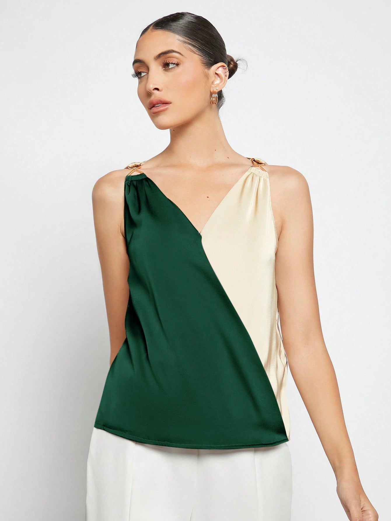 BizChic Colorblock Sleeveless Shirt shein