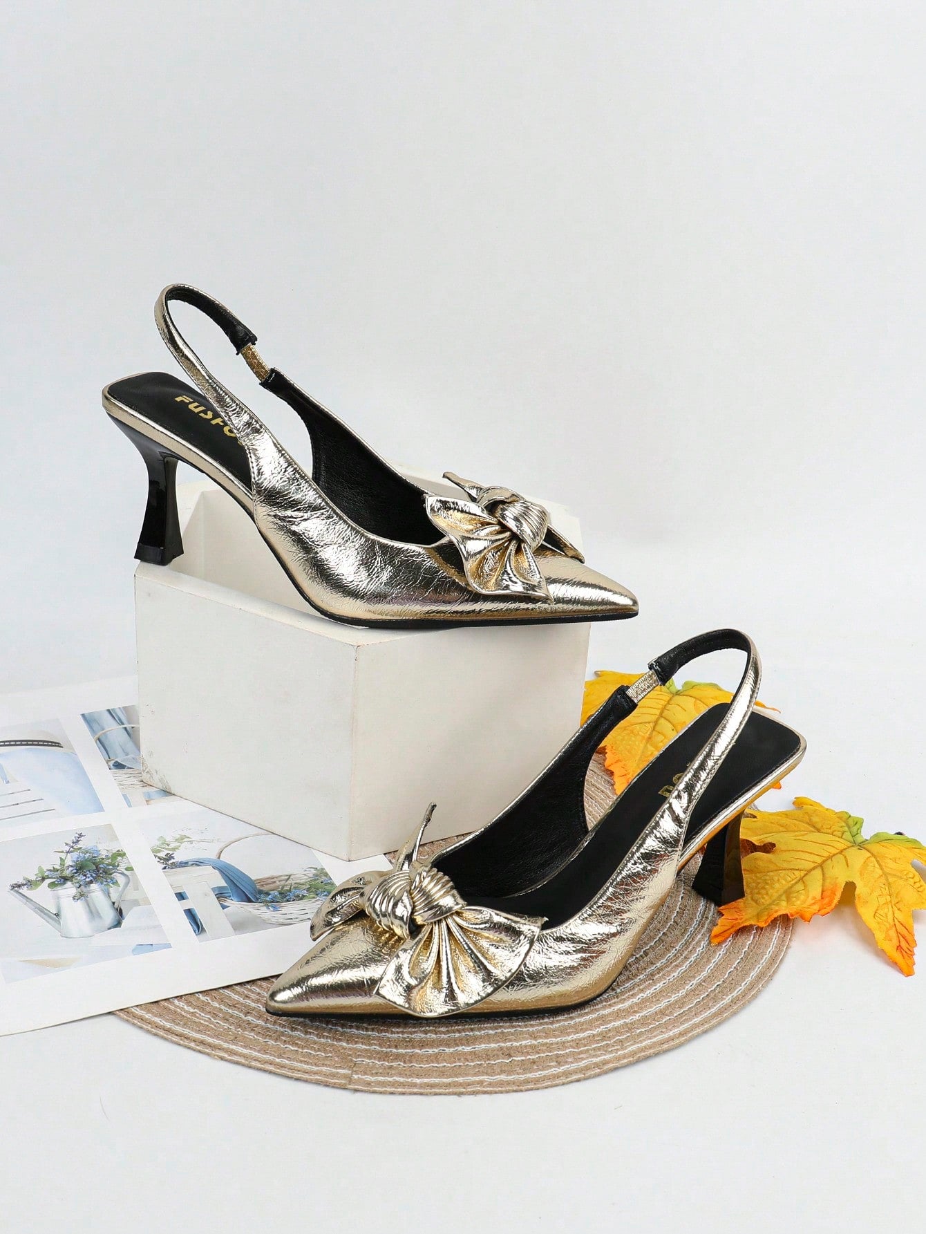 Bow Decor Point Toe Slingback Pumps shein