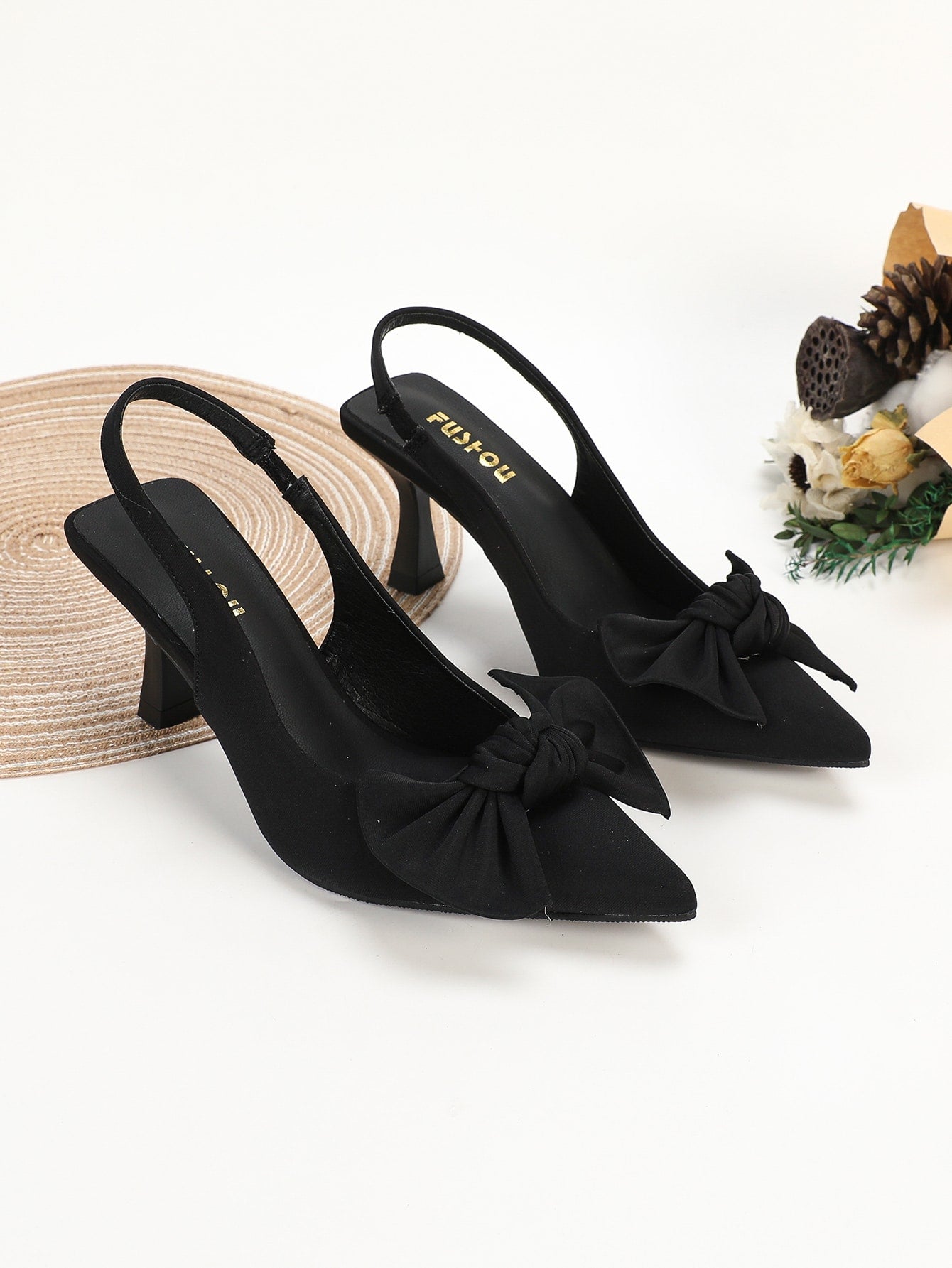 Bow Decor Point Toe Slingback Pumps shein