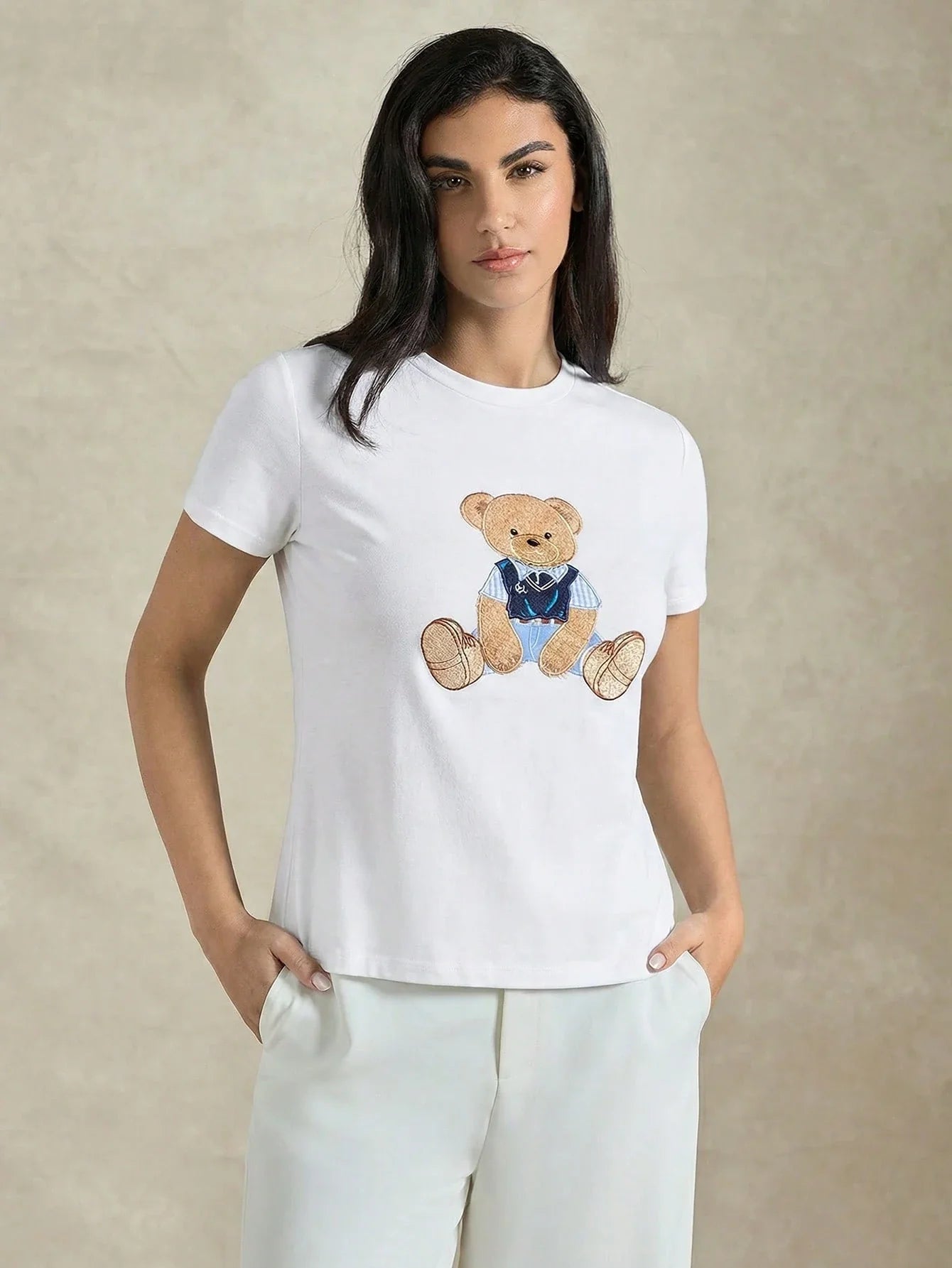 Women's Round Neck Bear Embroidery Casual Versatile Daily Wear Short Sleeve T-Shirt shein