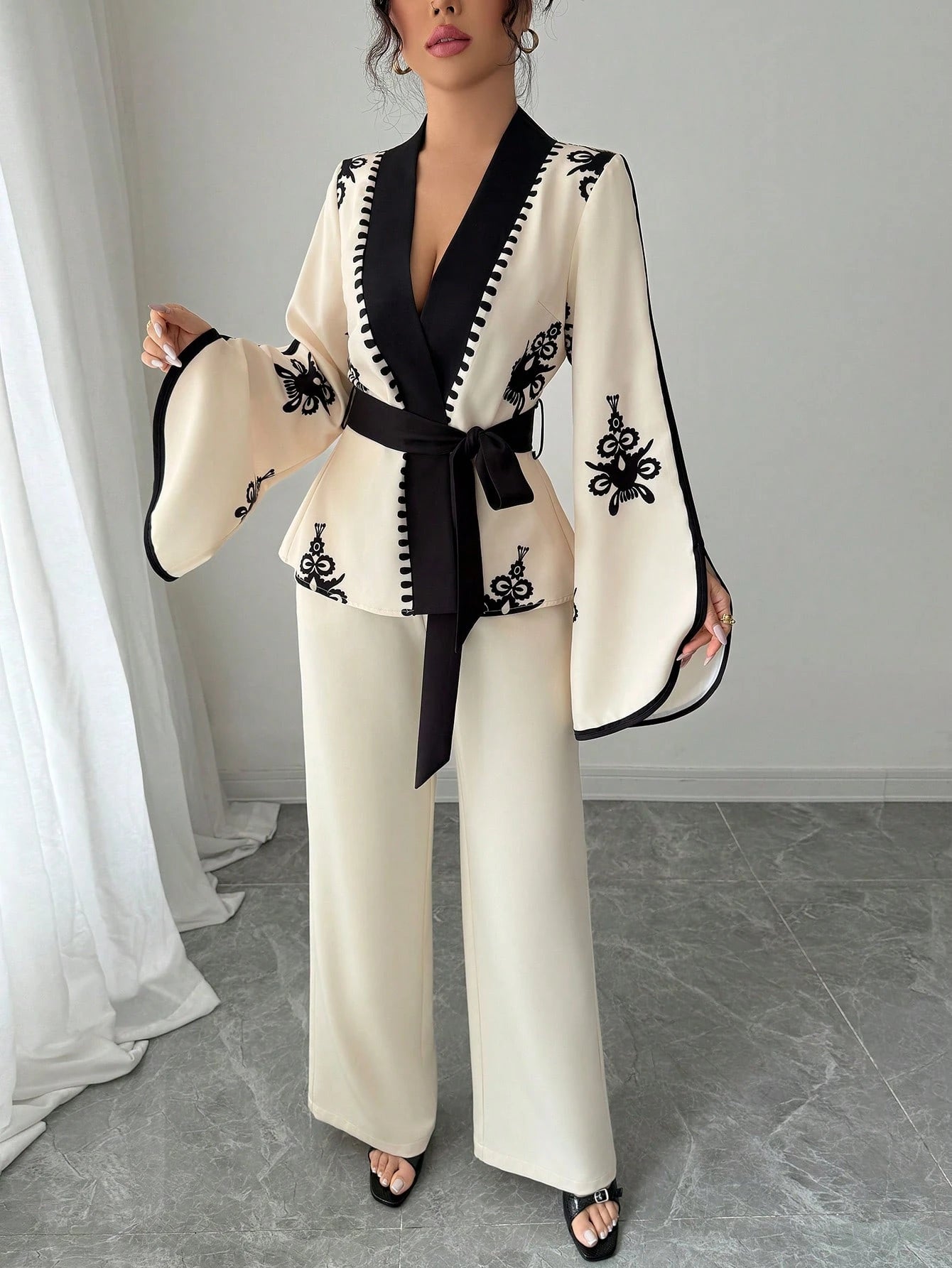 Tie-Up Waist Floral Print Splice Jacket And Matching Straight Loose Pants