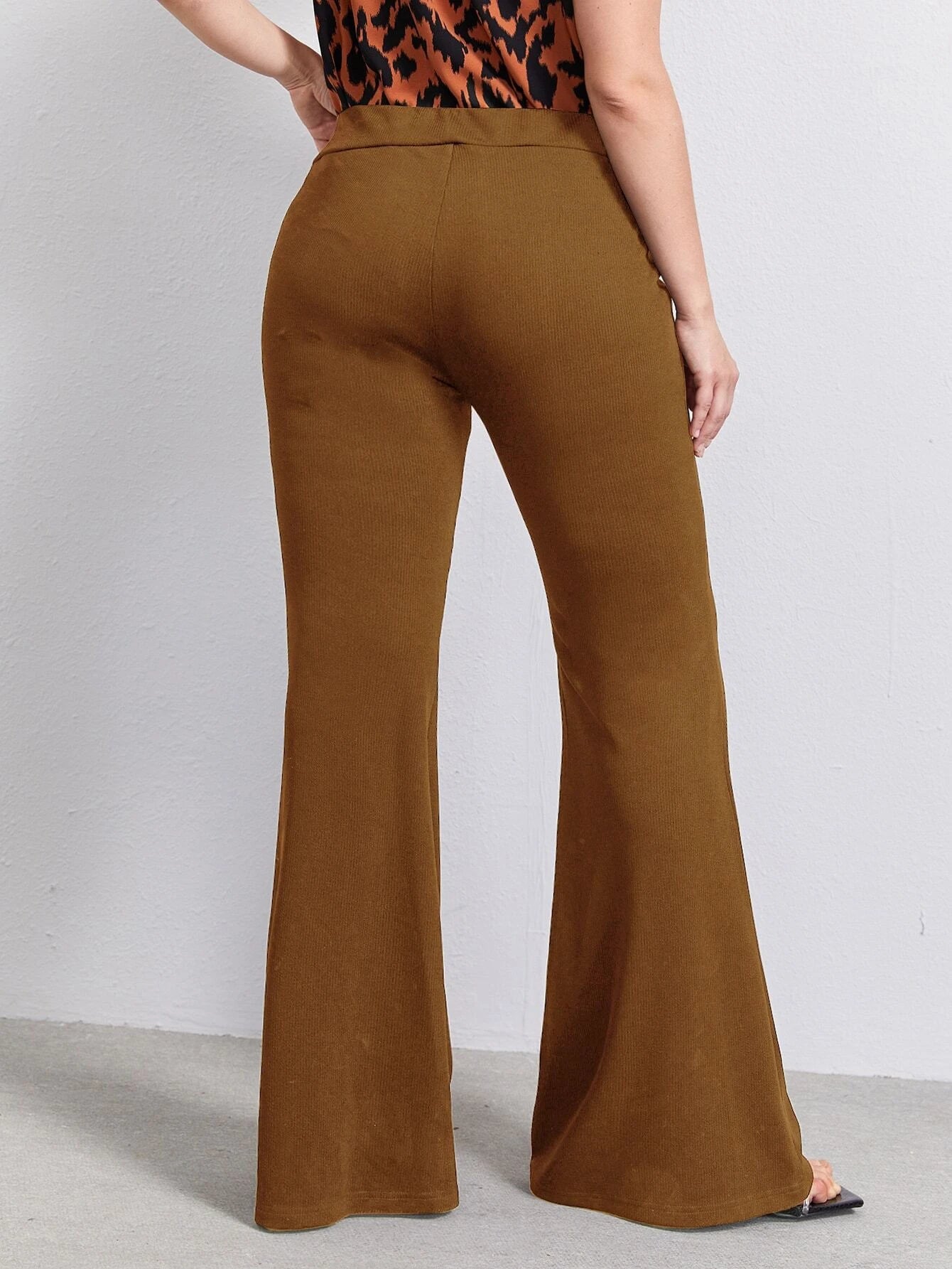 Clasi Plus Solid Flare Leg Pants shein