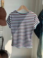 Women's Contrast Trim Round Neck Short Sleeve Casual Versatile T-Shirt shein