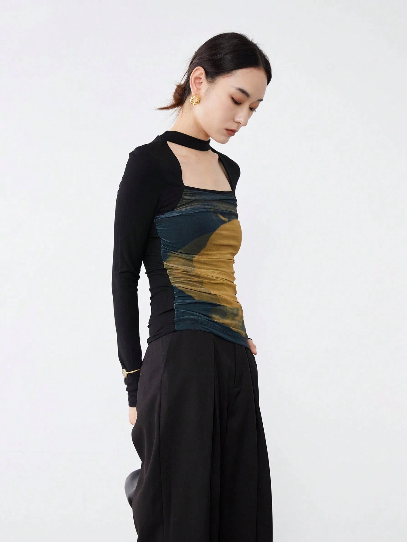 Cut Out Front Top shein