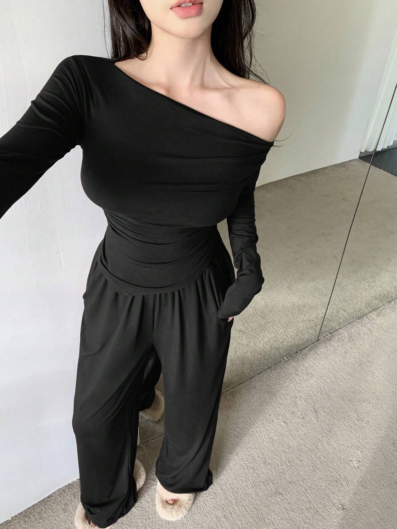 DAZY Women'S Long Sleeve Asymmetric Neckline T-Shirt And Pants Set shein