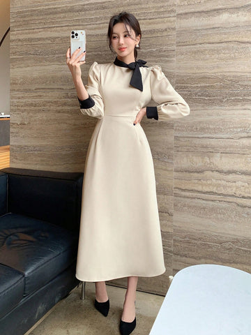 DAZY Homecoming Contrast Color Ruffle Collar Midi Dress