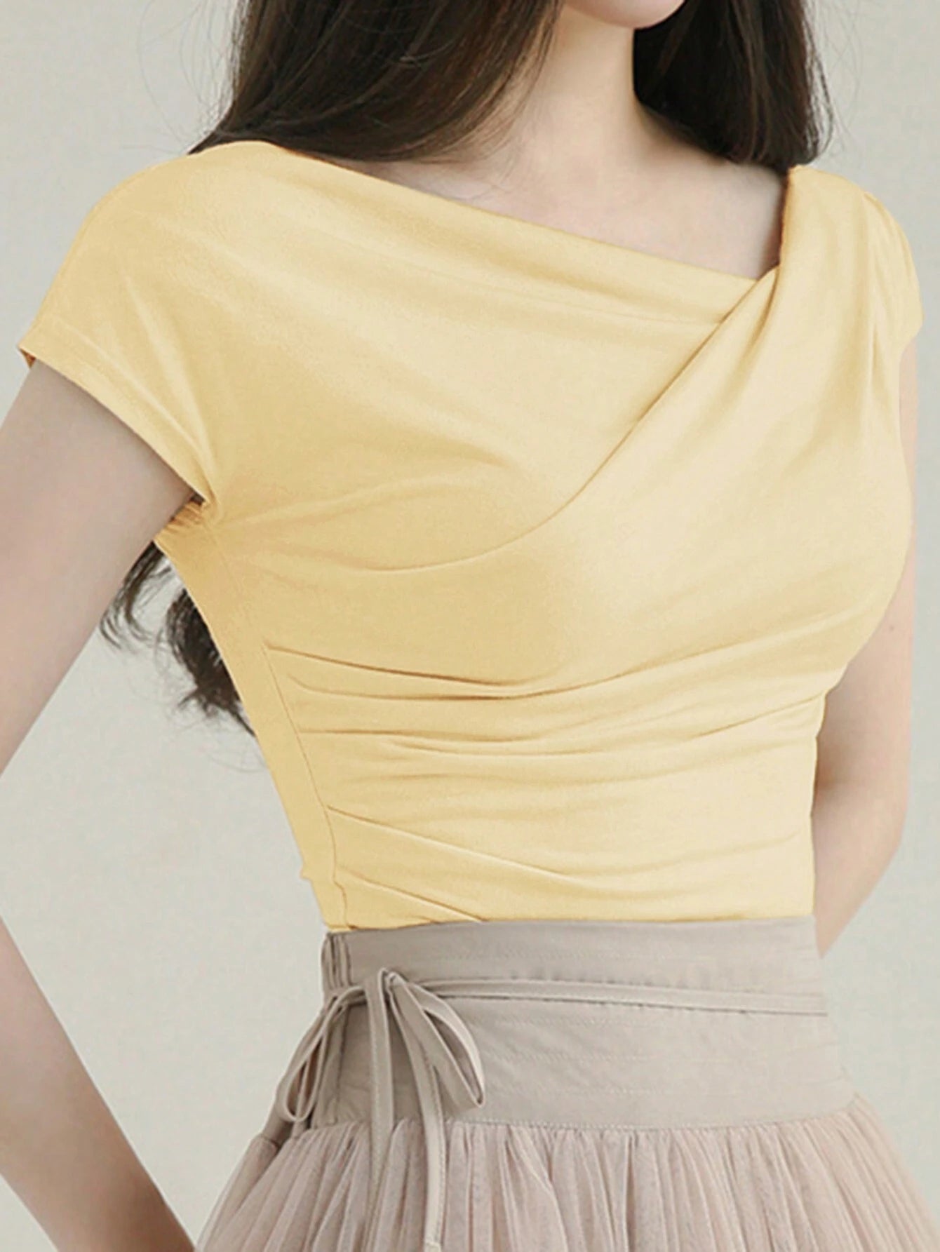 DAZY Women's Summer Solid Color Asymmetrical Collar Slim Short Sleeve T-Shirt