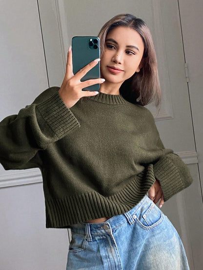DAZY Solid Color Loose Short Crew Neck Casual Street Style Sweater