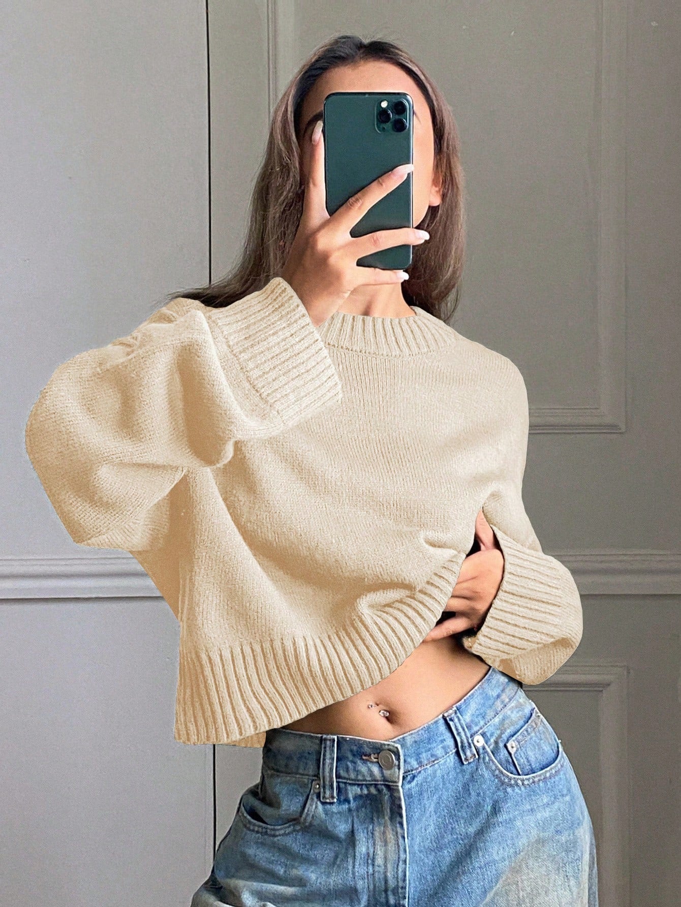 DAZY Solid Color Loose Short Crew Neck Casual Street Style Sweater