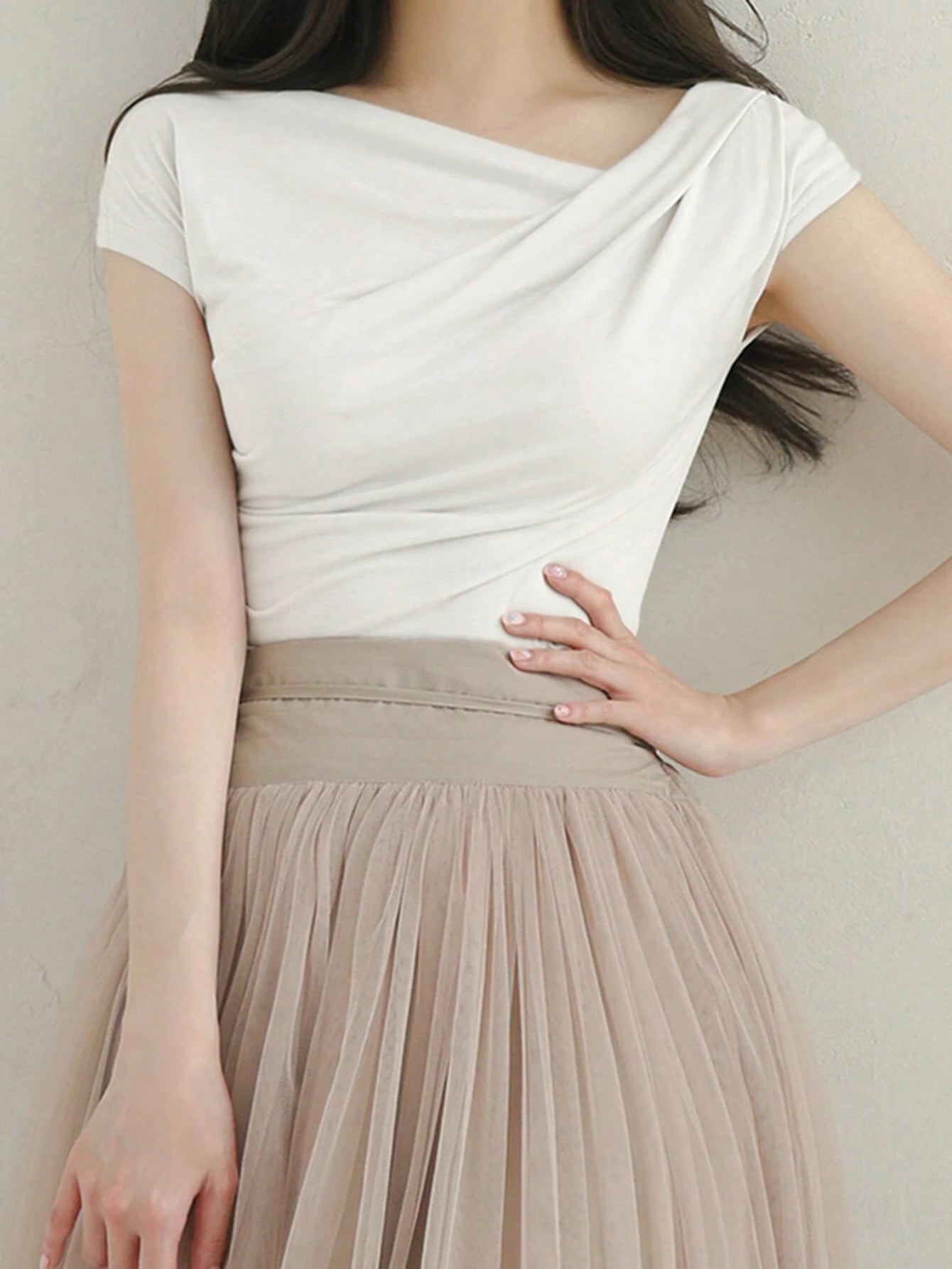 DAZY Women's Summer Solid Color Asymmetrical Collar Slim Short Sleeve T-Shirt