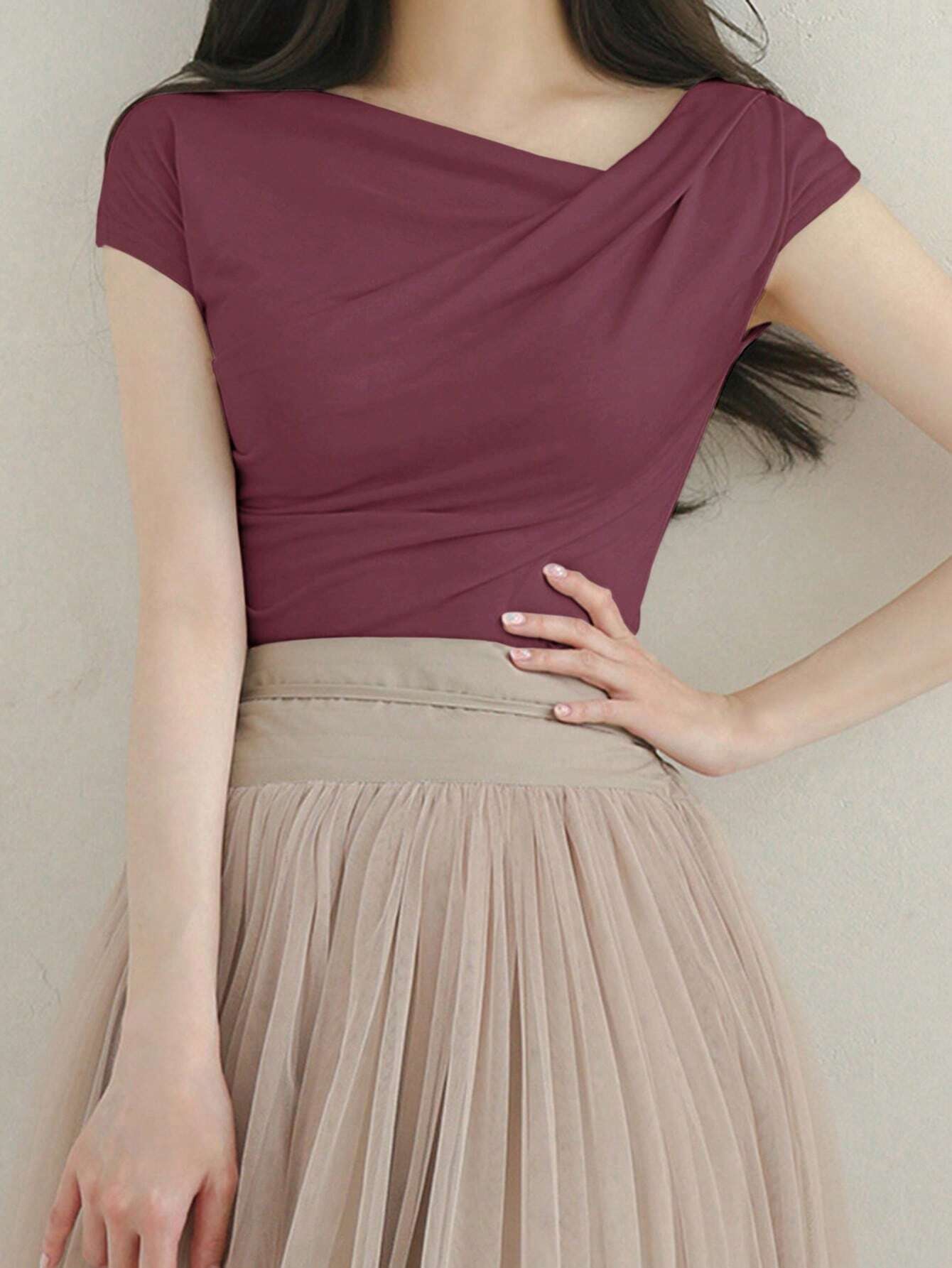 DAZY Women's Summer Solid Color Asymmetrical Collar Slim Short Sleeve T-Shirt