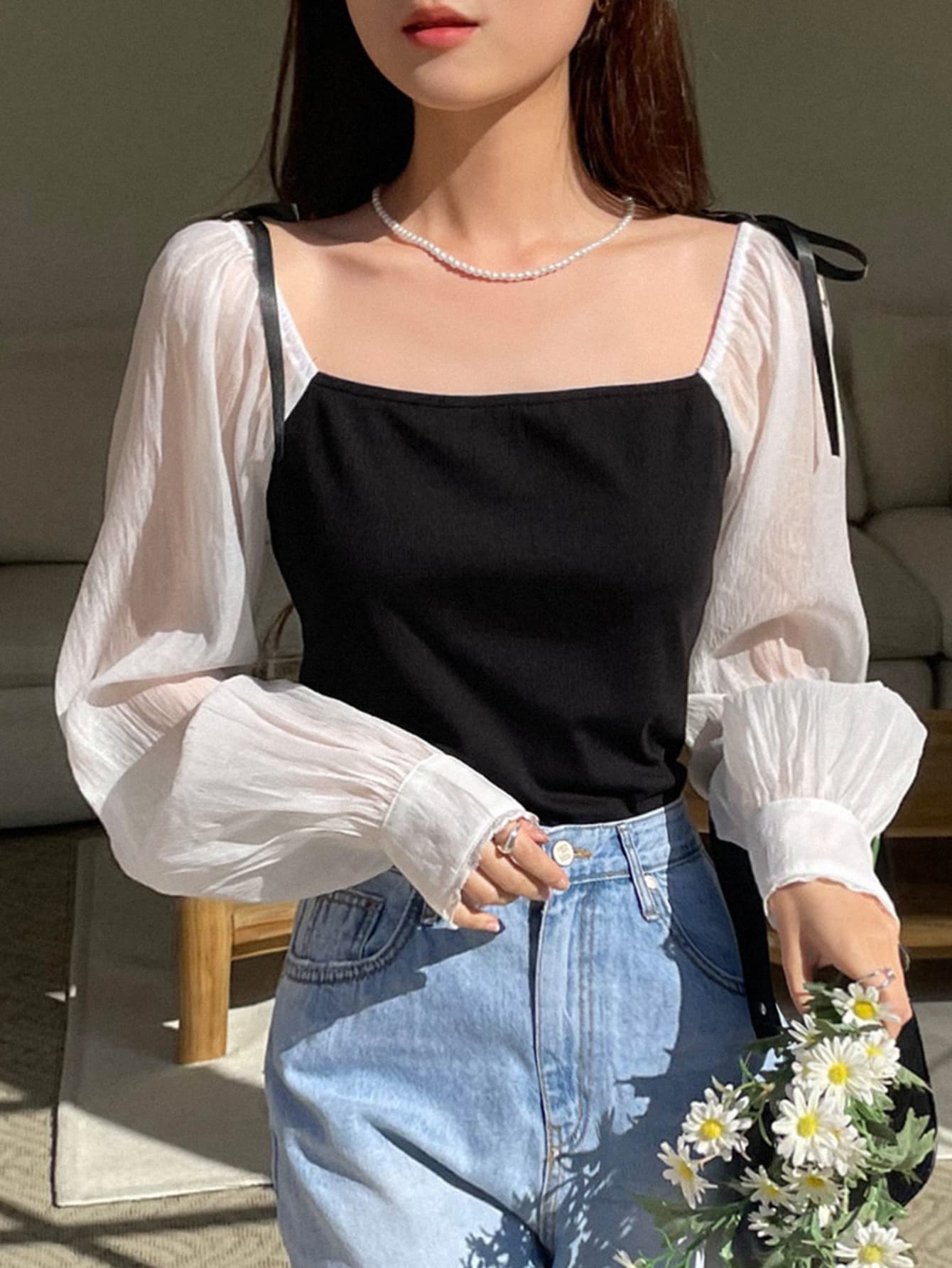 DAZY Two Tone Square Neck Lantern Sleeve 2 In 1 Blouse shein