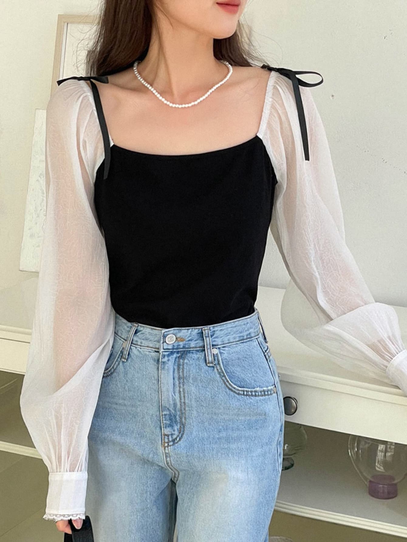 DAZY Two Tone Square Neck Lantern Sleeve 2 In 1 Blouse shein