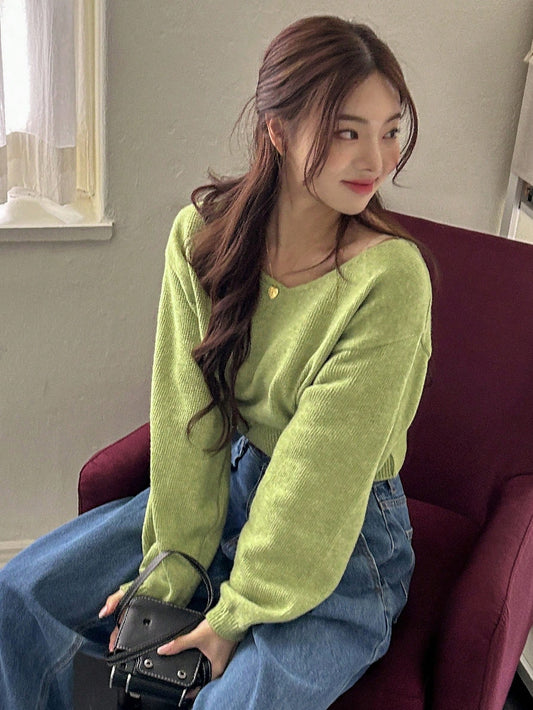 DAZY Vintage Minimalist V-Neck Long Sleeve Pullover Sweater