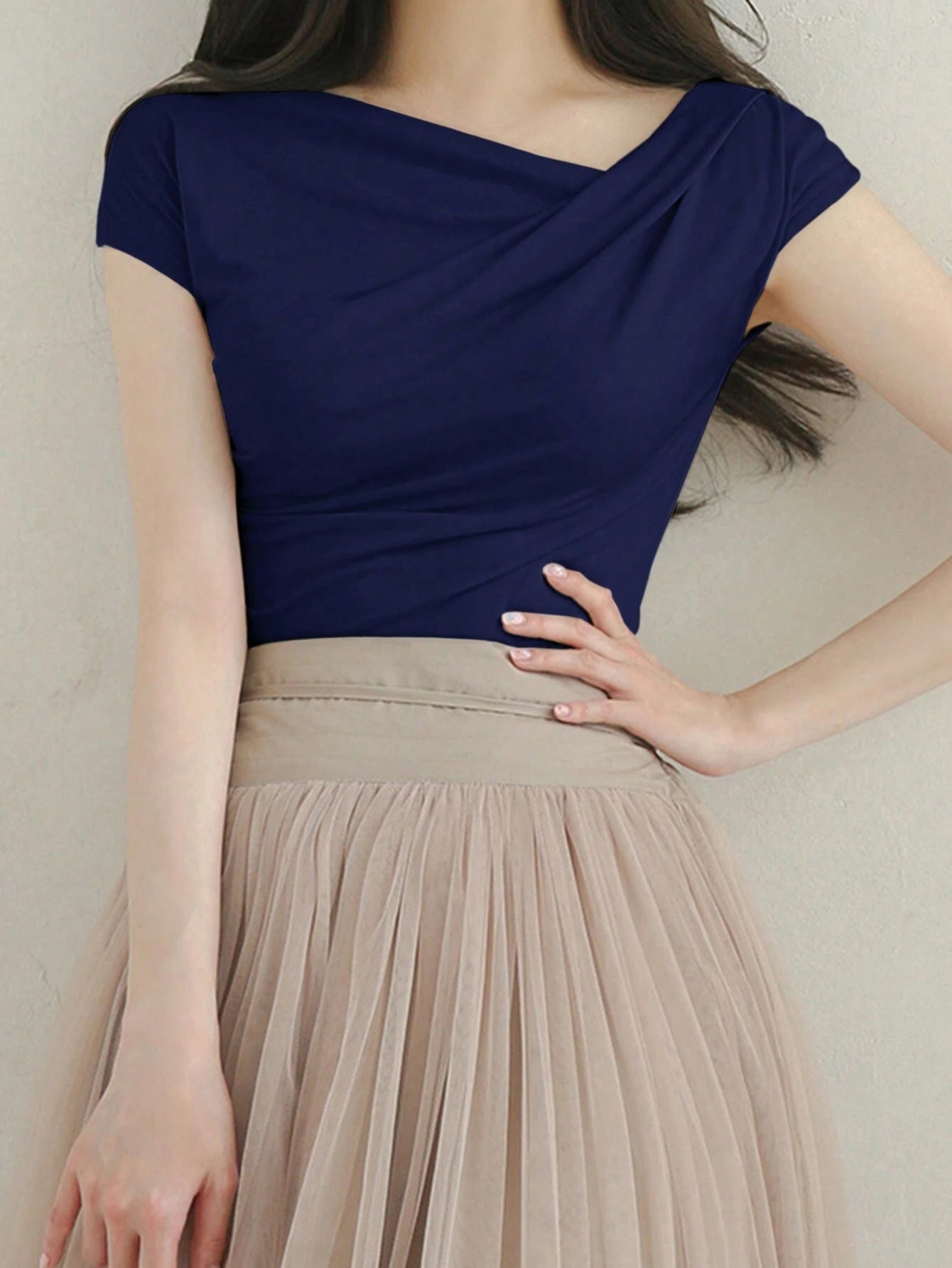 DAZY Women's Summer Solid Color Asymmetrical Collar Slim Short Sleeve T-Shirt