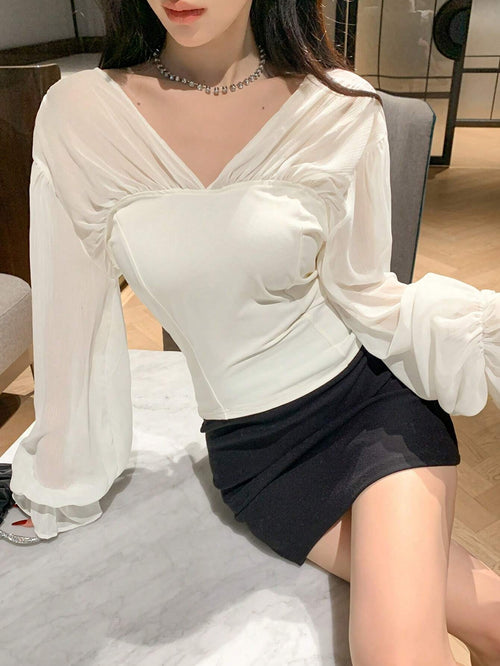 DAZY Women V-Neck Patchwork Puff Sleeve Blouse shein
