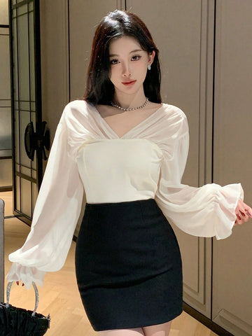 DAZY Women V-Neck Patchwork Puff Sleeve Blouse