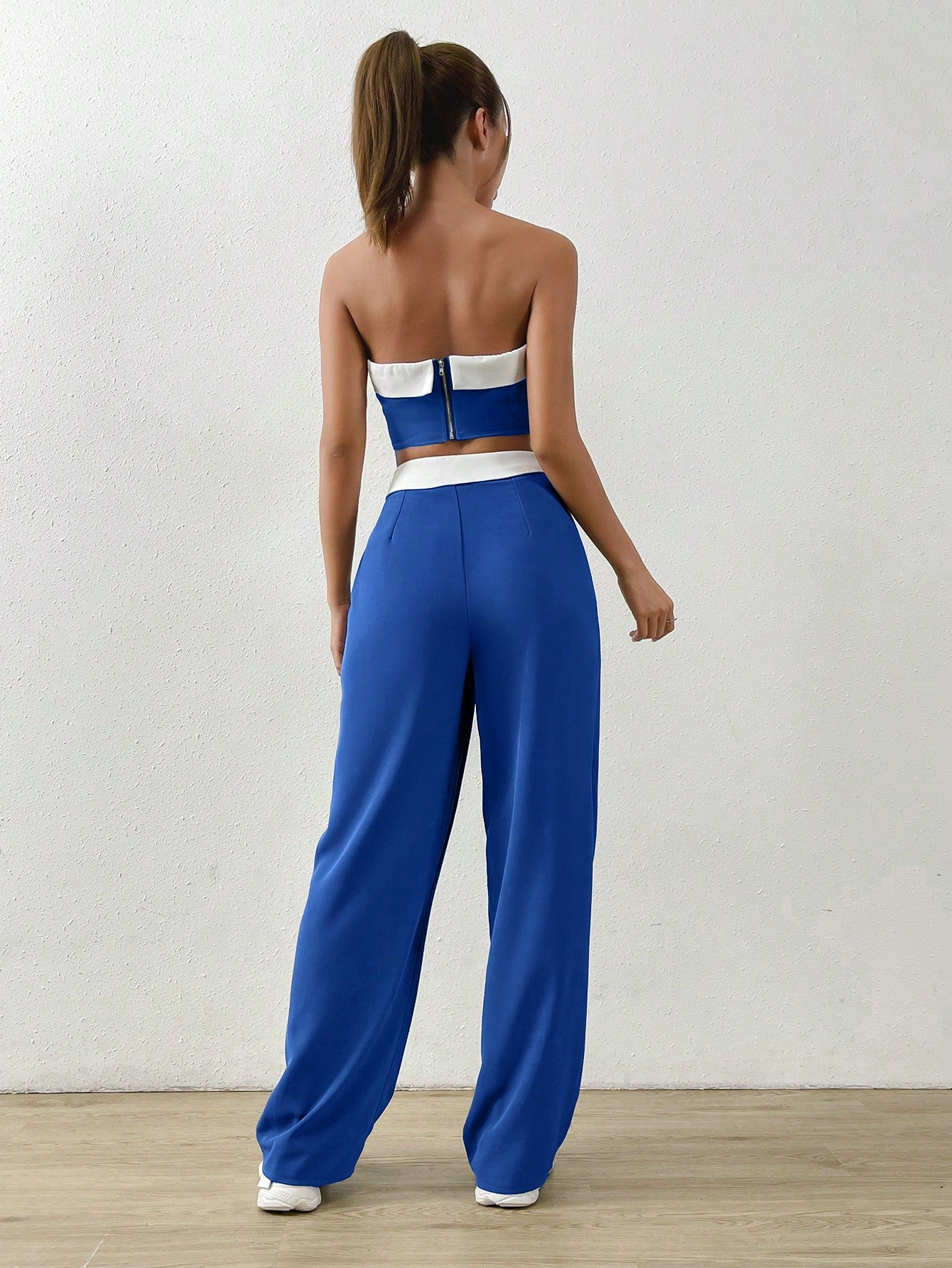 EZwear Contrast Trim Tube Top & Folded Waist Wide Leg Pants shein