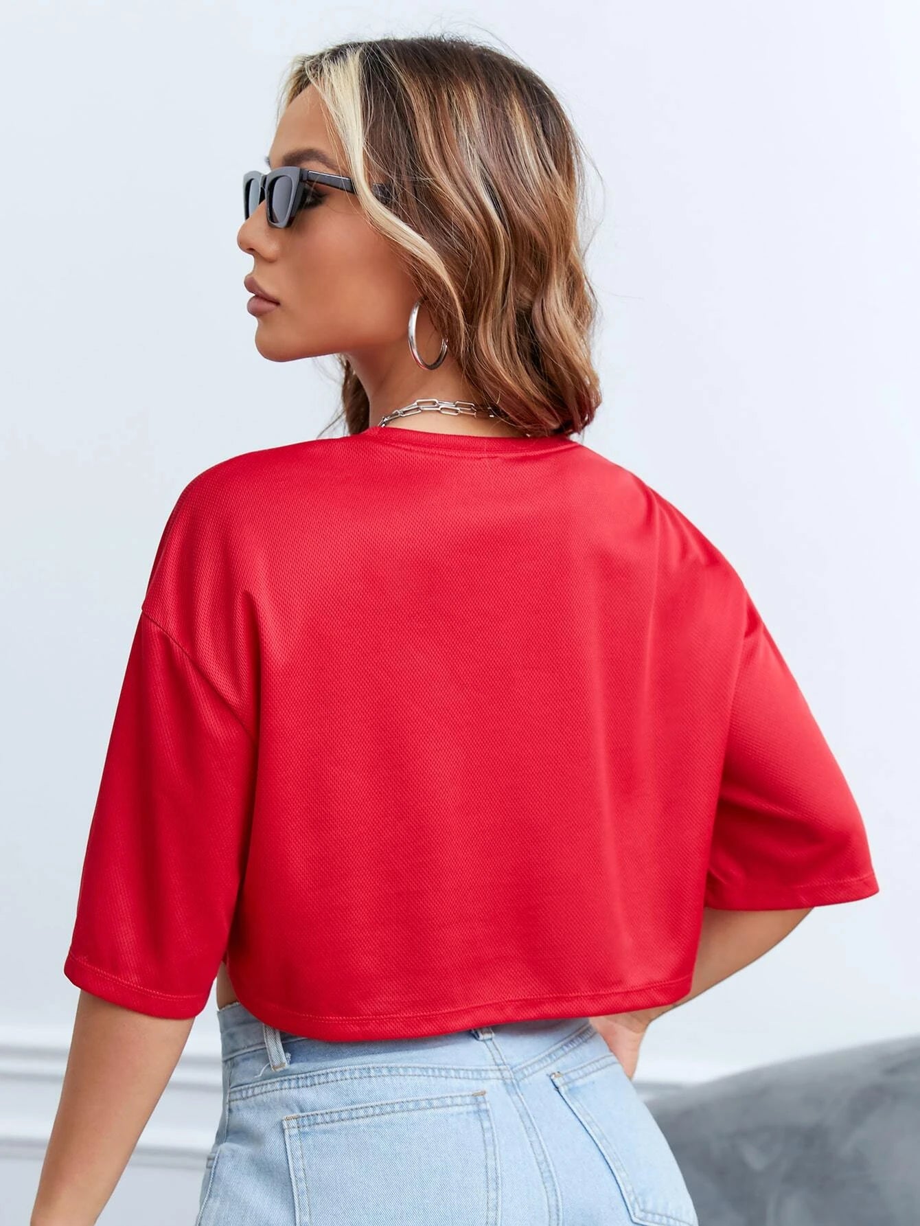 EZwear Letter Graphic Drop Shoulder Crop Tee shein