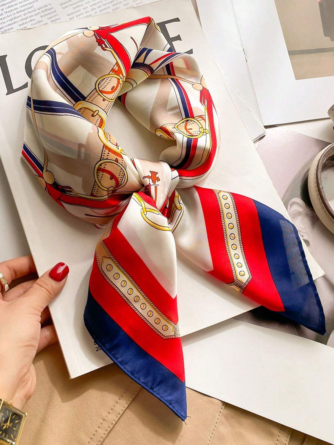 A Luxurious And Designer Style Chain Print Silk Bandana shein