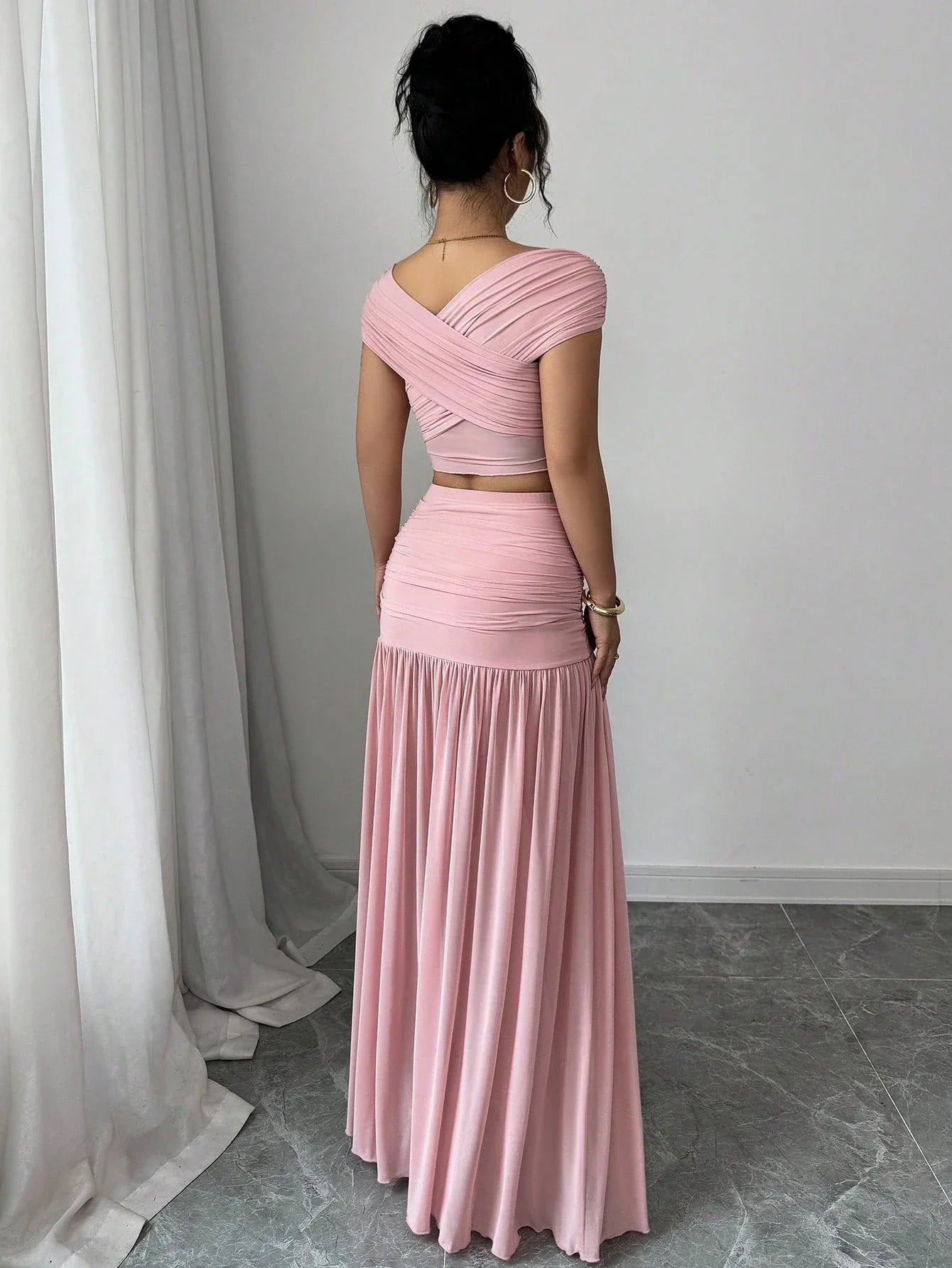 2pcs/Set Women Solid Color Fitted Simple Top And Skirt shein