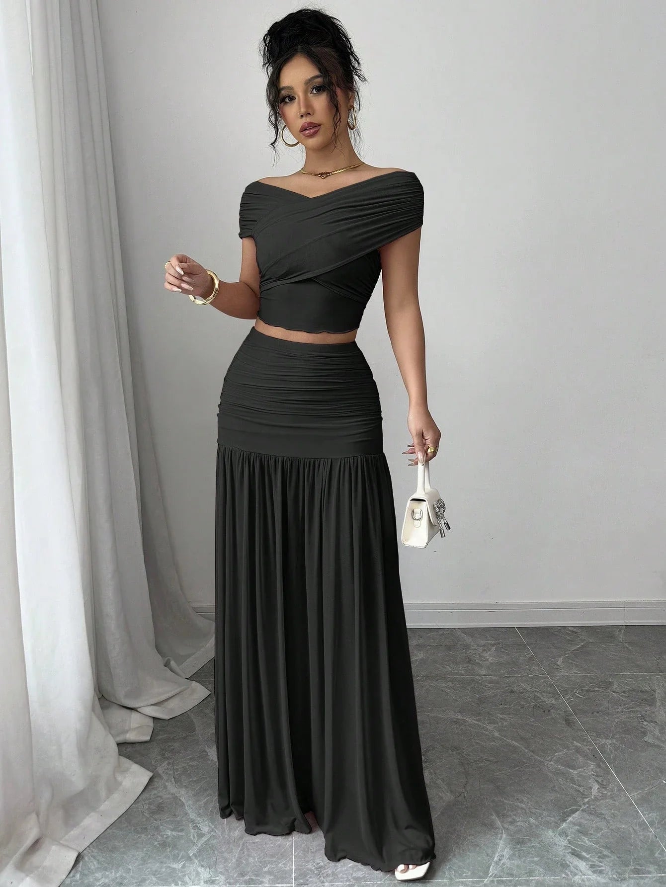 2pcs/Set Women Solid Color Fitted Simple Top And Skirt shein