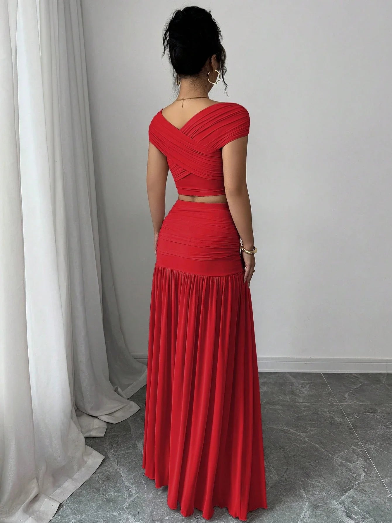 2pcs/Set Women Solid Color Fitted Simple Top And Skirt shein