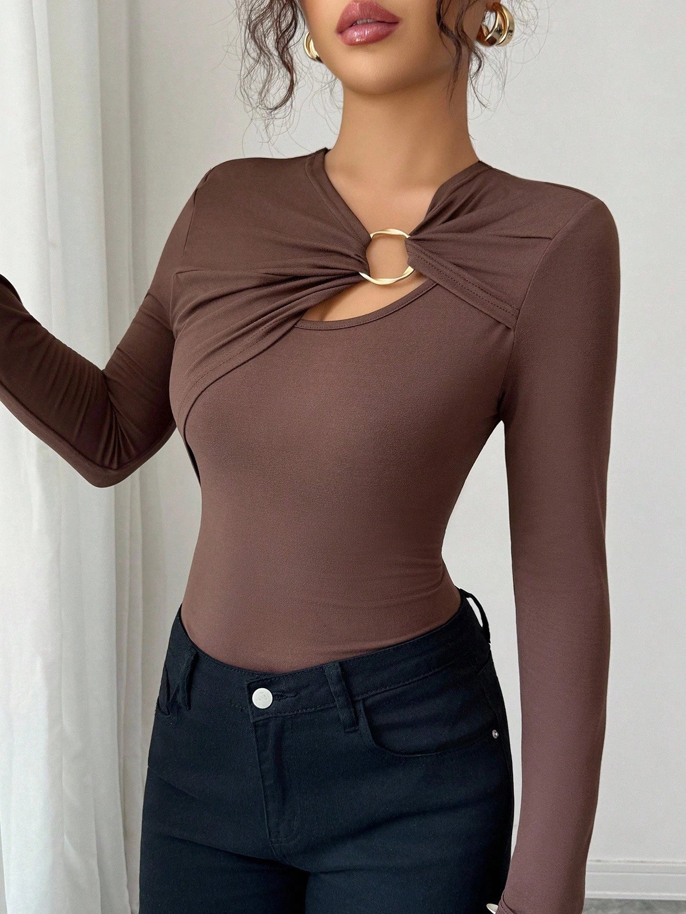 Women's Solid Color Ring Design Fitted Long Sleeve T-Shirt shein