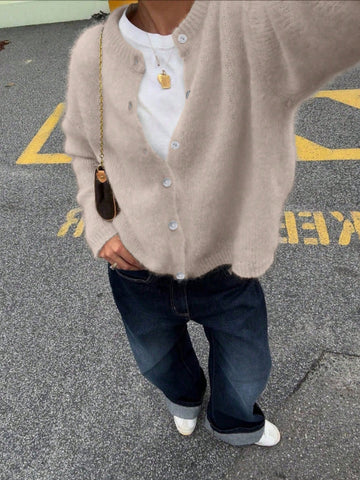Round Neck Single Breasted Knitted Cardigan