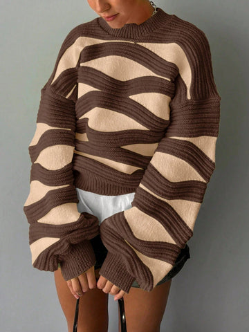 Women Round Neck Wave Stripe Color Collision Long-Sleeved Knit Sweater