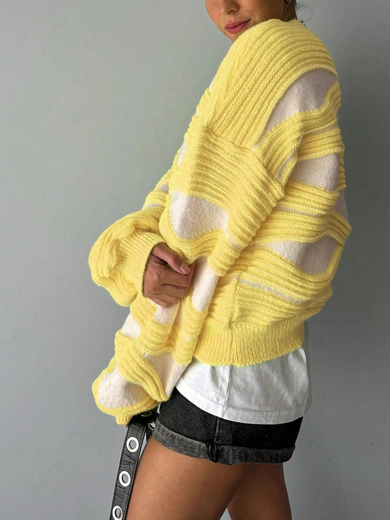 Women Round Neck Wave Stripe Color Collision Long-Sleeved Knit Sweater