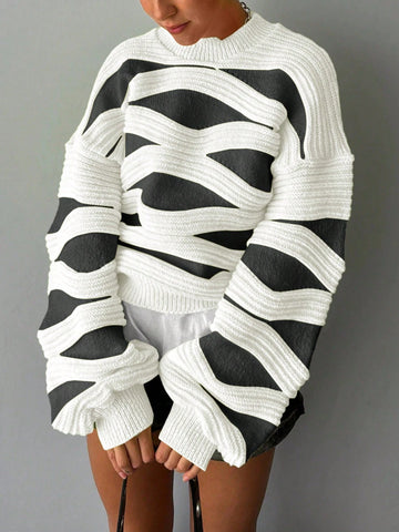 Women Round Neck Wave Stripe Color Collision Long-Sleeved Knit Sweater